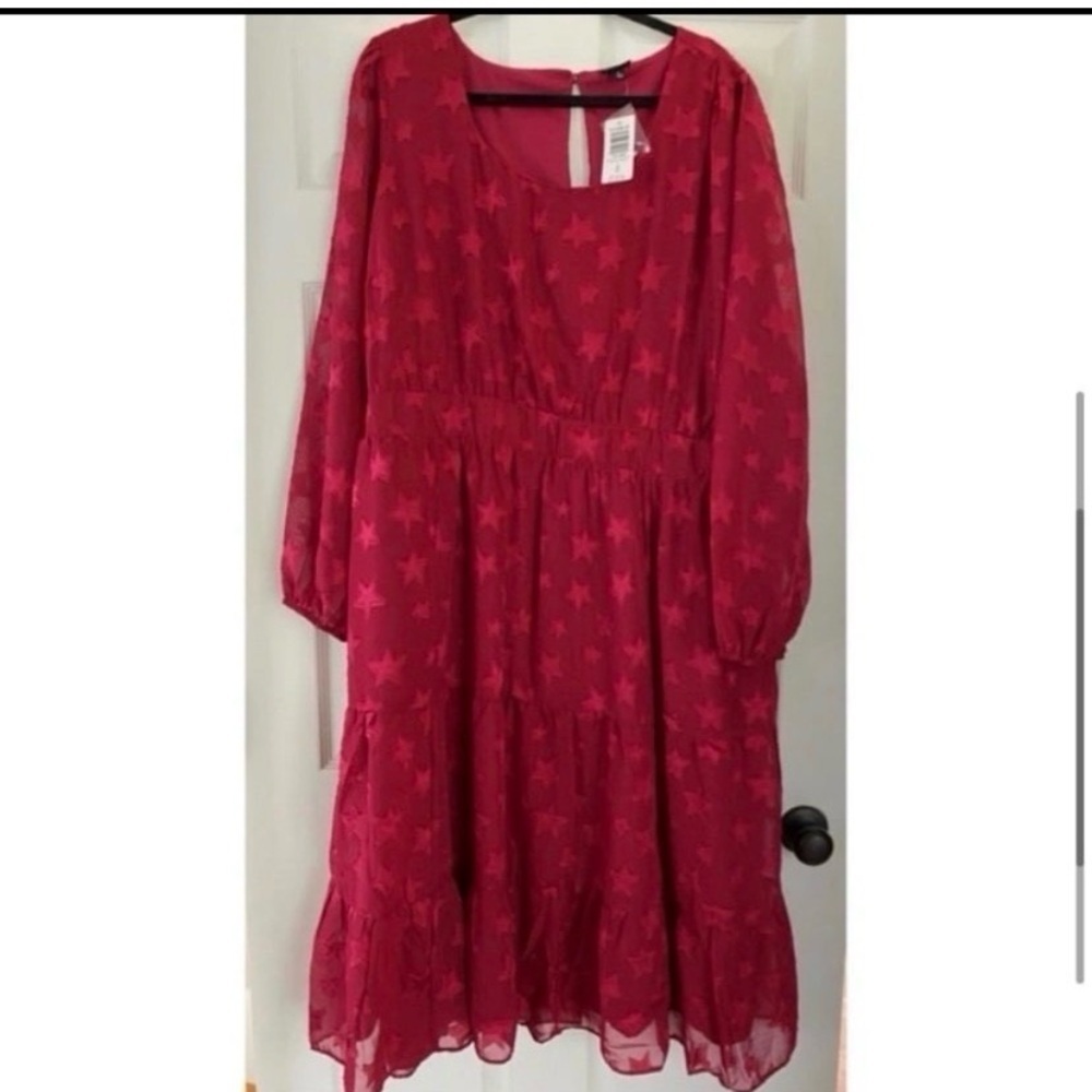 TORRID Magenta Star Print Midi Dress - Picture 5 of 8